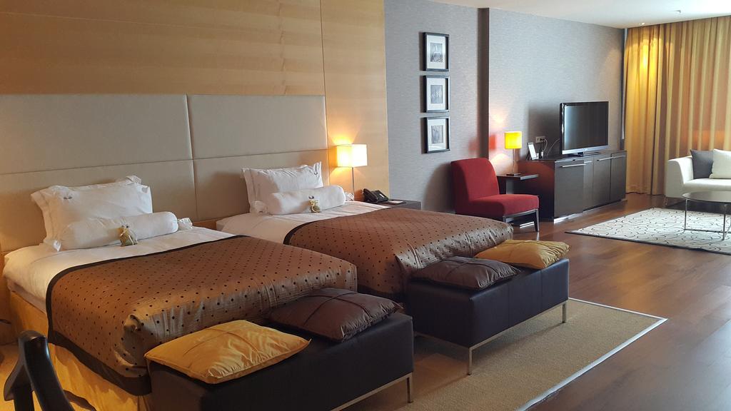 Hotel Grand Swiss Erbil Rum bild
