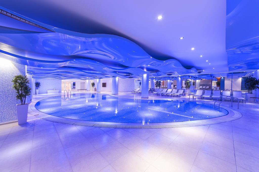 Hotel Grand Swiss Erbil Exteriör bild